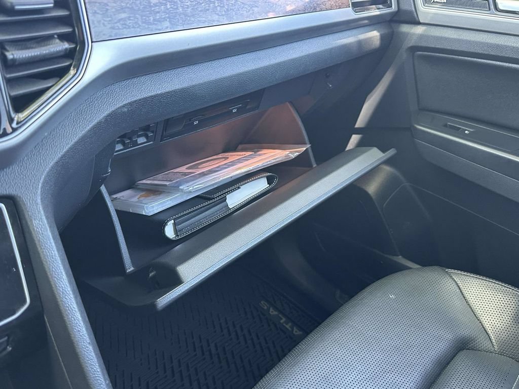 Used 2019 Volkswagen Atlas SEL Premium AWD/4WD image 34