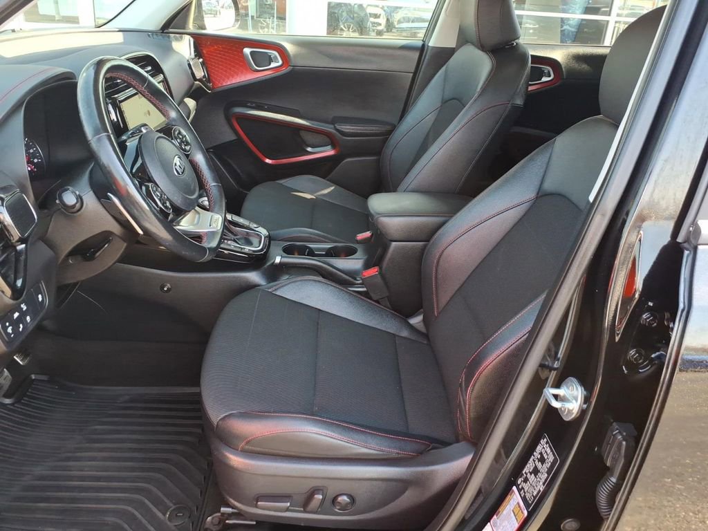 Used 2021 Kia Soul Turbo image 12