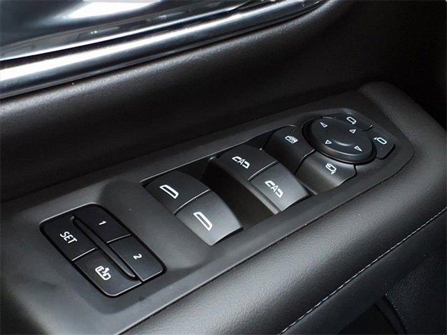 Used 2024 Chevrolet Tahoe Z71 w/ Luxury Package image 17