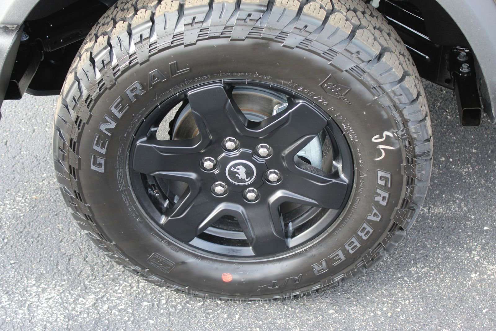 New 2025 Ford Bronco Big Bend image 2