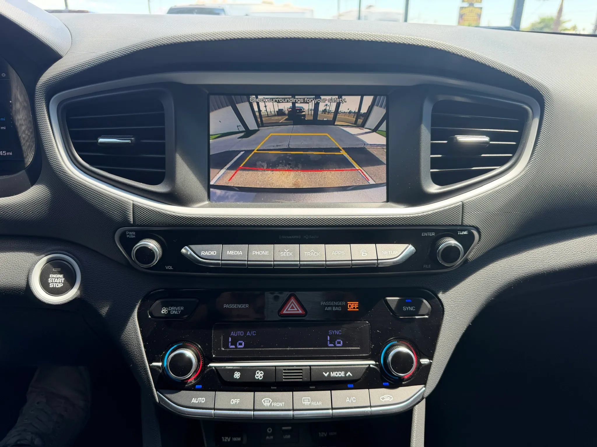 Used 2019 Hyundai Ioniq Plug-In Hybrid FWD image 29