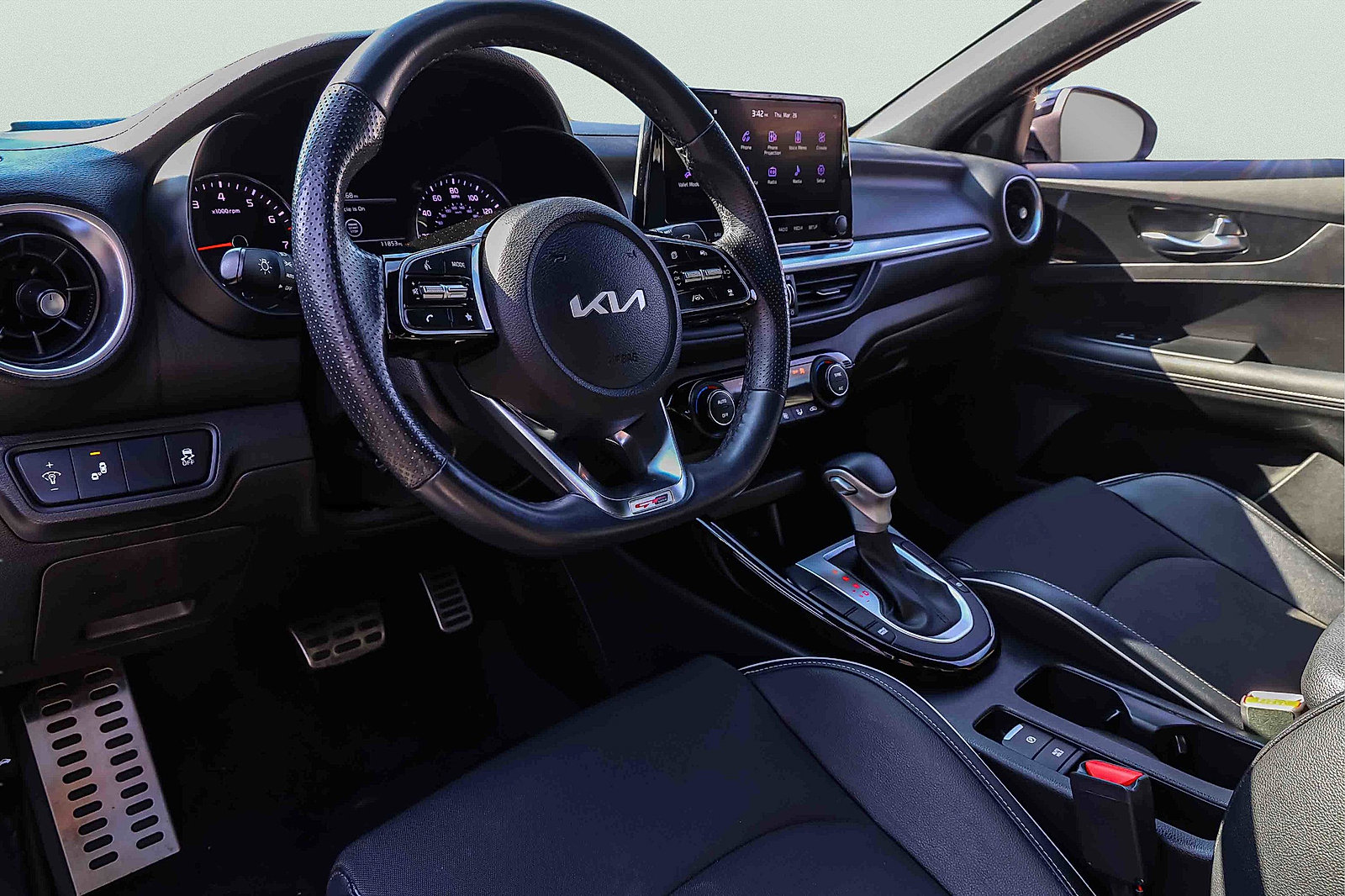 Certified 2023 Kia Forte GT-Line w/ GT-Line Technology Package image 8