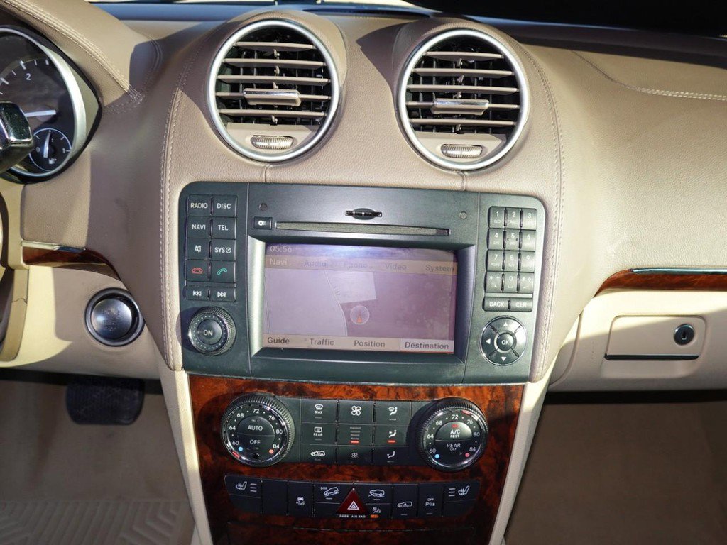 Used 2012 Mercedes-Benz GL 320 BlueTEC 4MATIC image 14