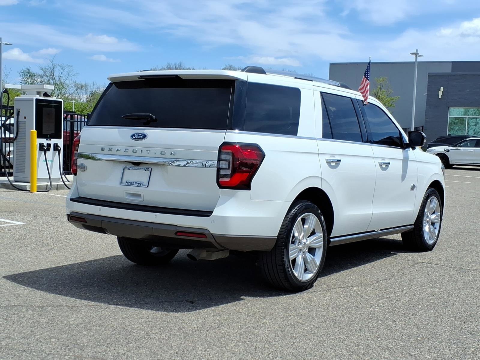 Certified 2024 Ford Expedition King Ranch AWD/4WD image 7