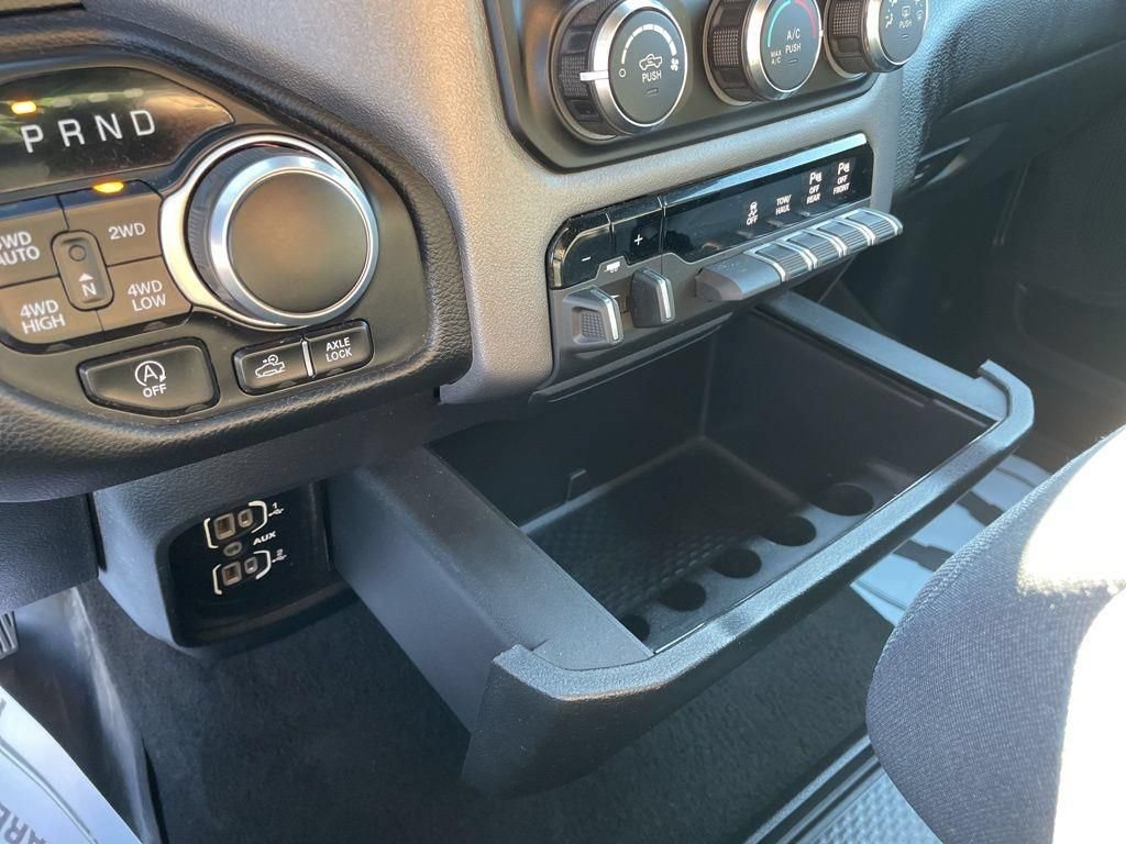 Used 2023 RAM 1500 Big Horn AWD/4WD image 30