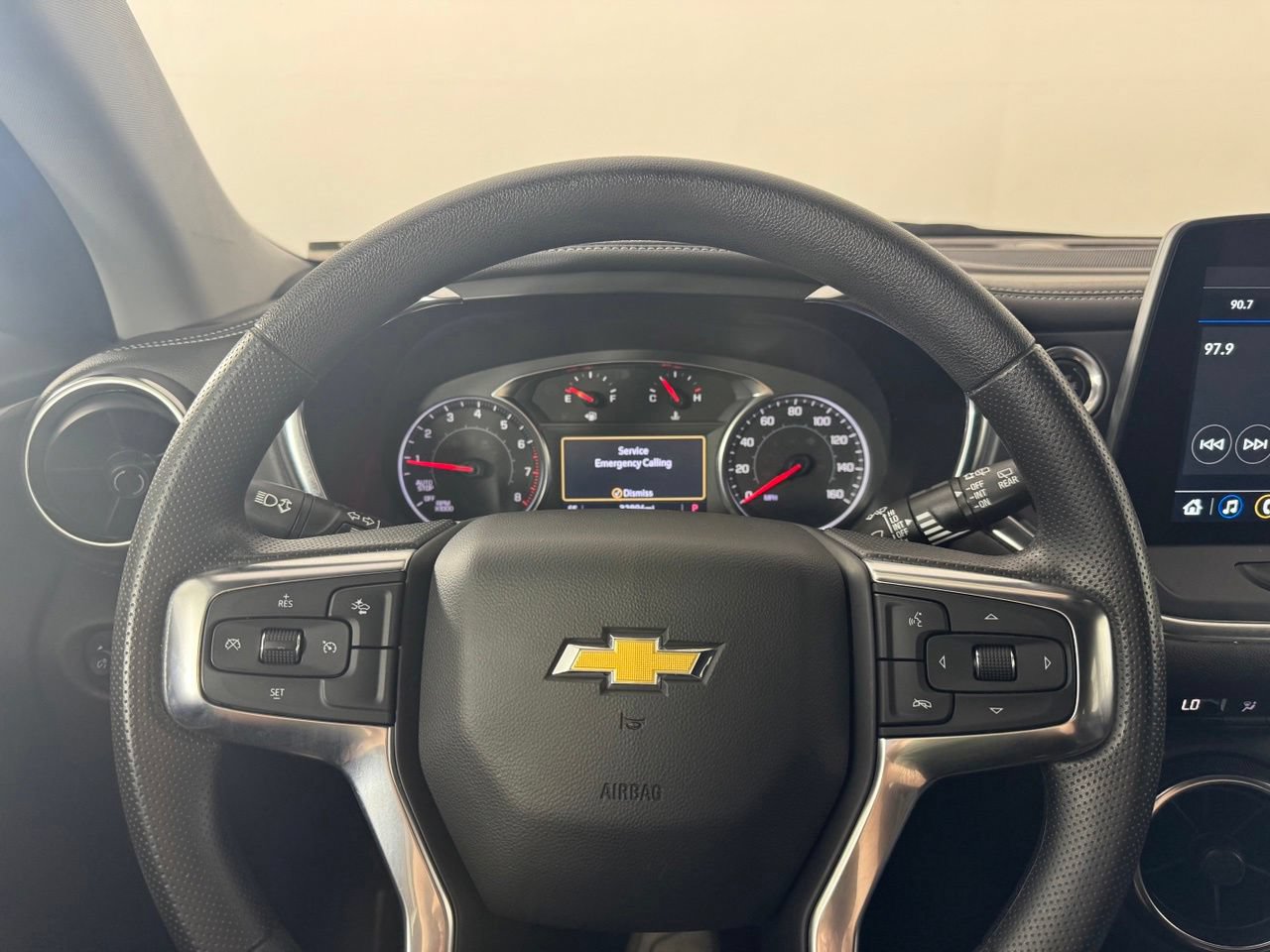 Used 2025 Chevrolet Blazer LT FWD image 16