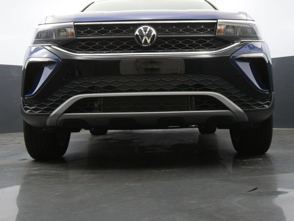 Used 2024 Volkswagen Taos SE image 39