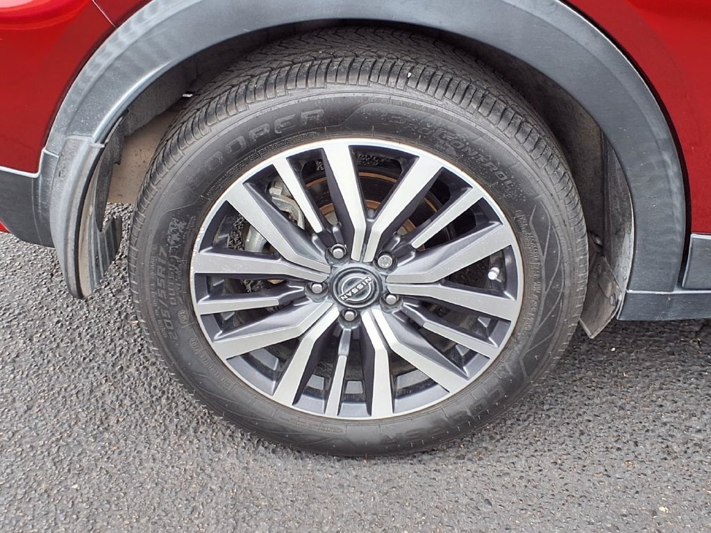 Used 2022 Nissan Kicks SV FWD image 9