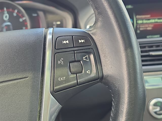 Used 2016 Volvo XC60 T6 w/ Protection Package AWD/4WD image 13