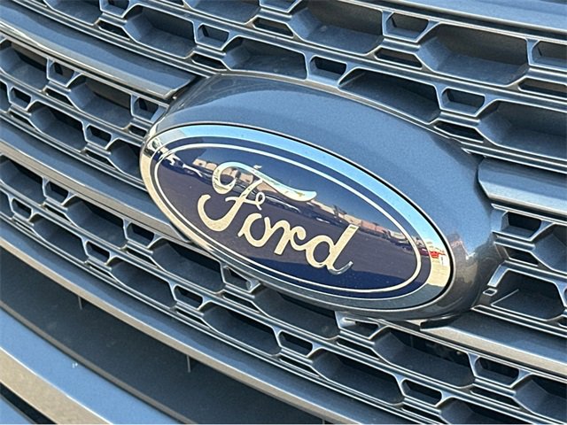 Used 2022 Ford Explorer XLT w/ Equipment Group 202A image 36