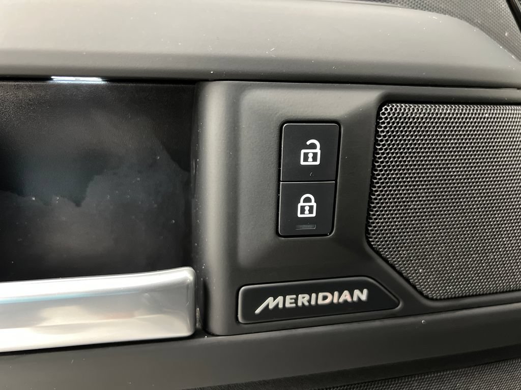 Used 2025 Land Rover Defender 110 S AWD/4WD image 16