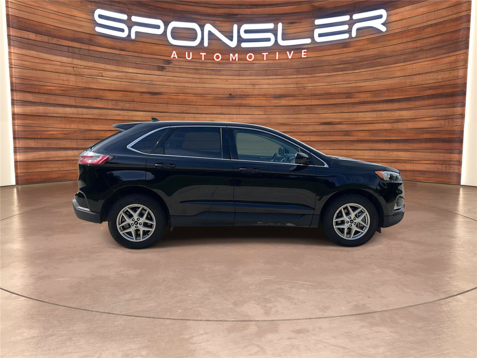 Certified 2023 Ford Edge SEL w/ Convenience Package AWD/4WD image 8