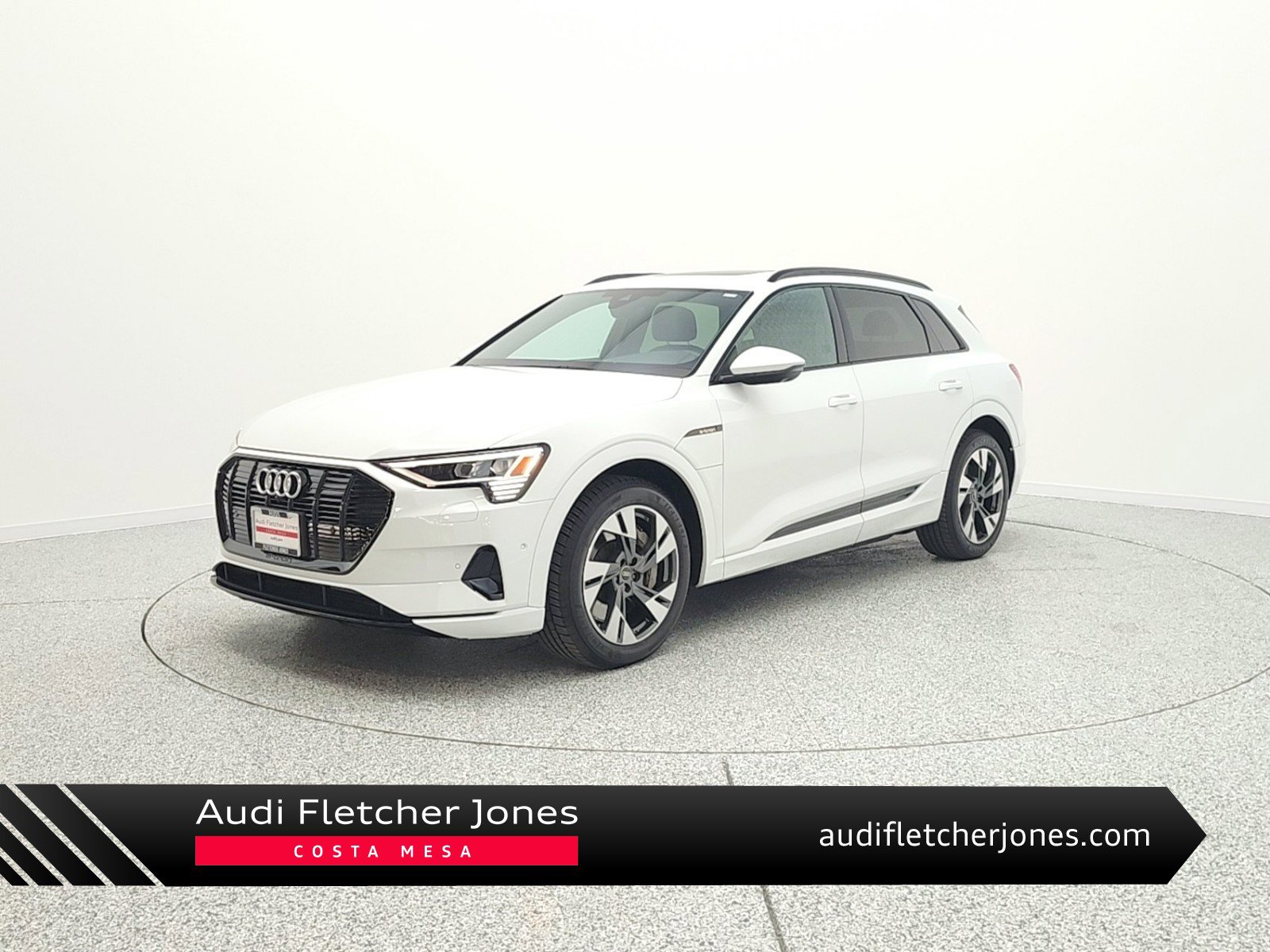 Used 2023 Audi e-tron Premium w/ Convenience Plus Package image 1