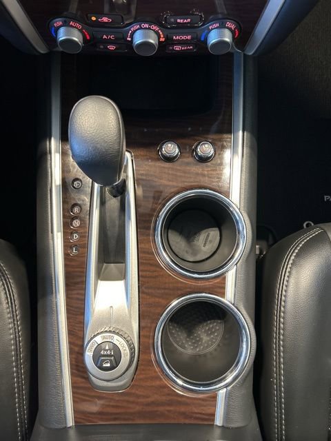 Used 2016 Nissan Pathfinder Platinum image 23