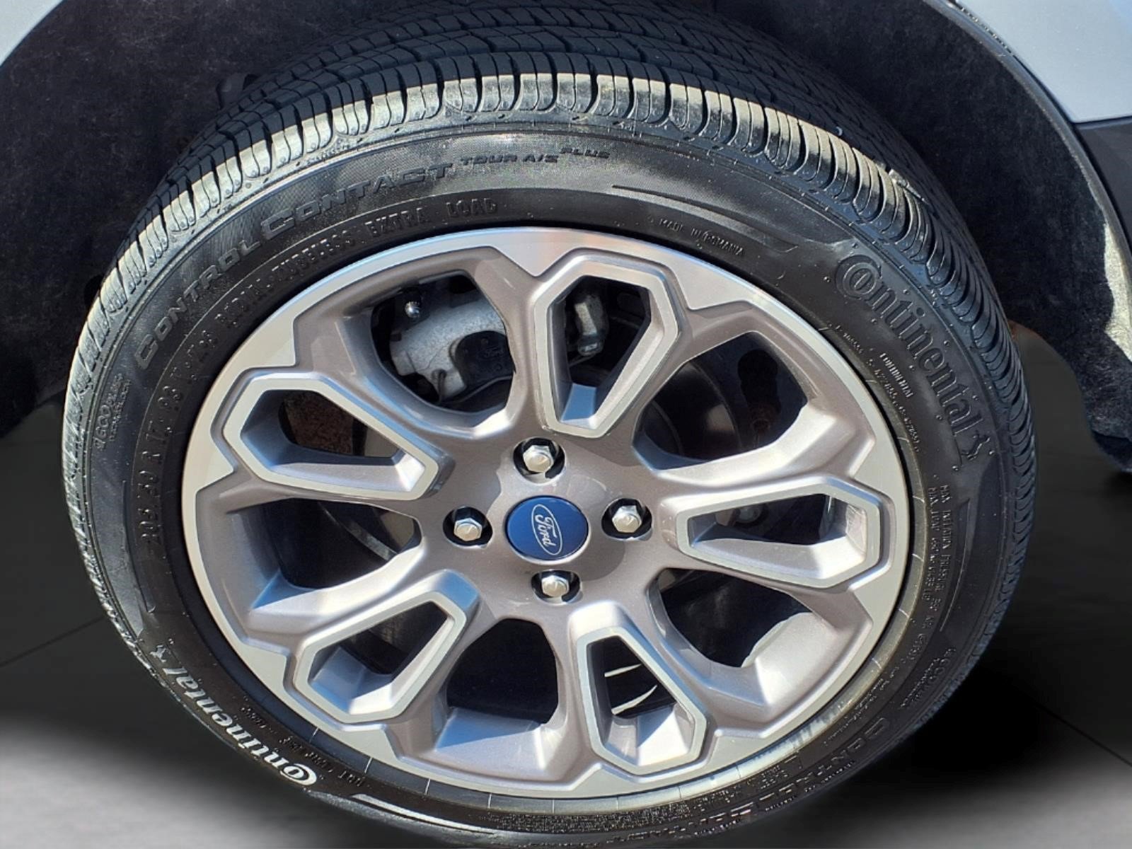 Used 2020 Ford EcoSport Titanium AWD/4WD image 8