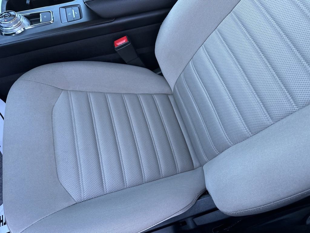 Used 2018 Ford Fusion S image 4