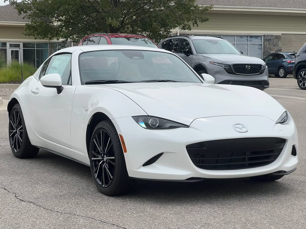 New 2026 MAZDA MX-5 Miata RF Grand Touring RWD image 38