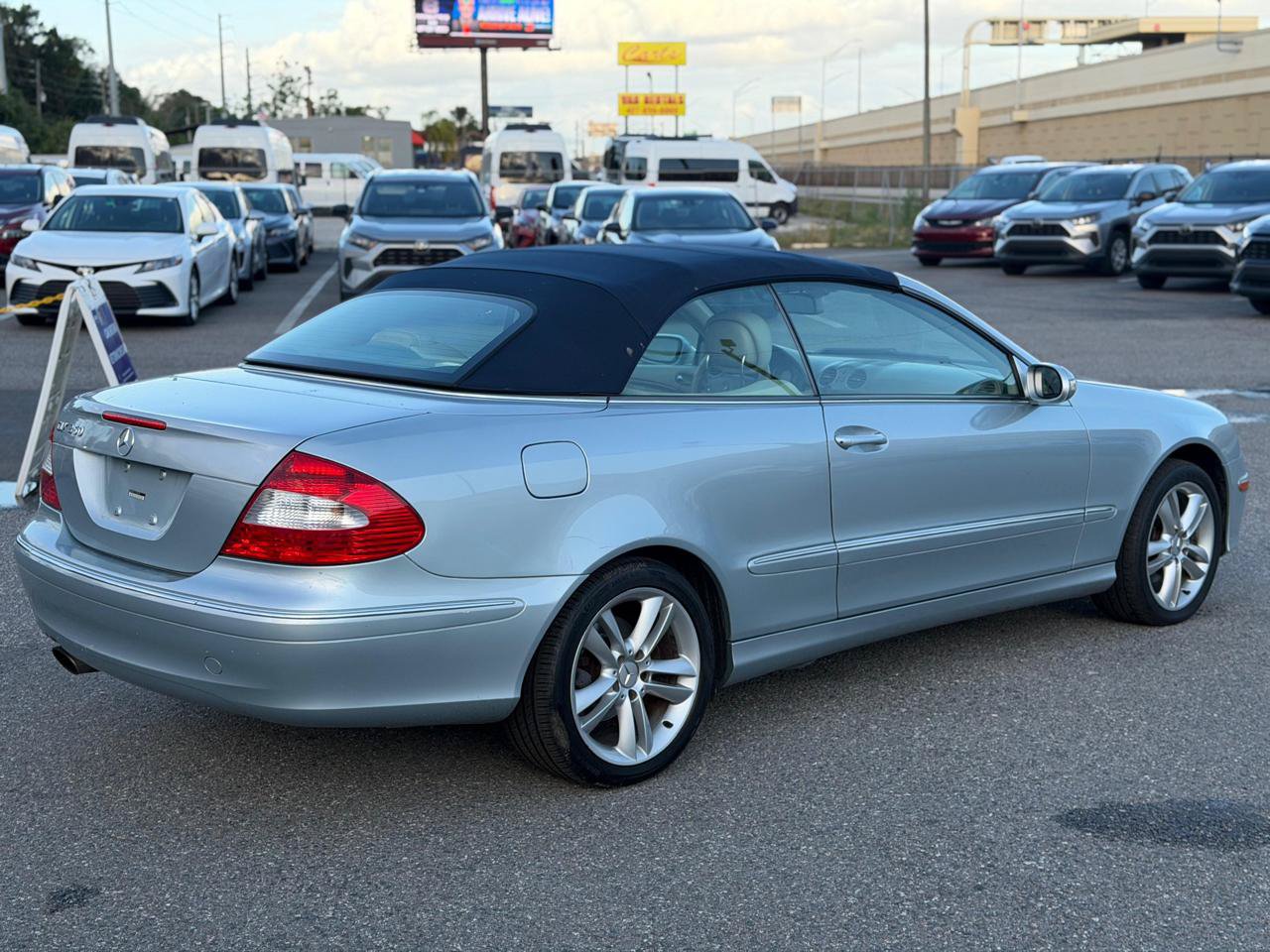 Used 2007 Mercedes-Benz CLK 350 Cabriolet image 3