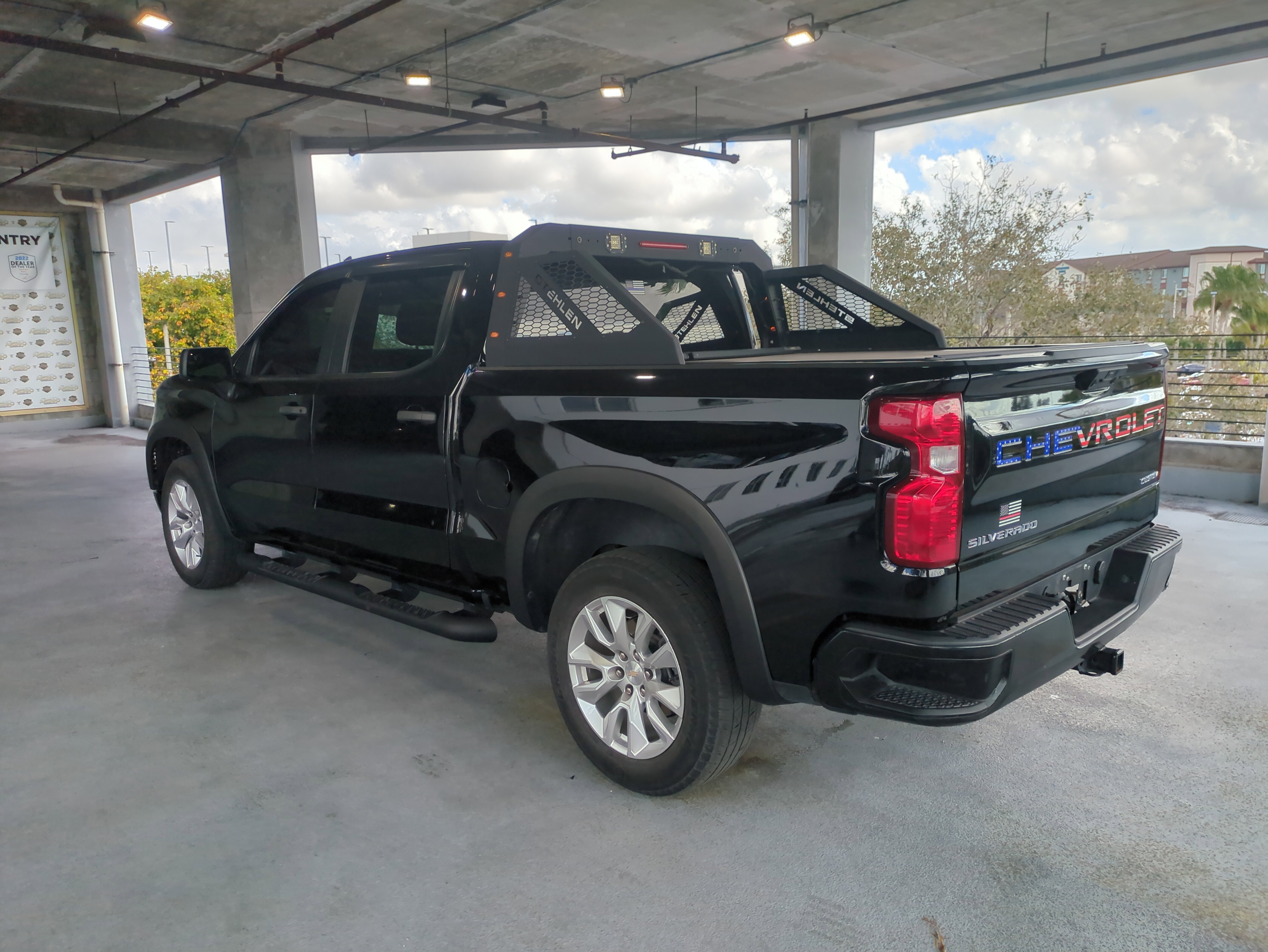 Used 2023 Chevrolet Silverado 1500 Custom image 7