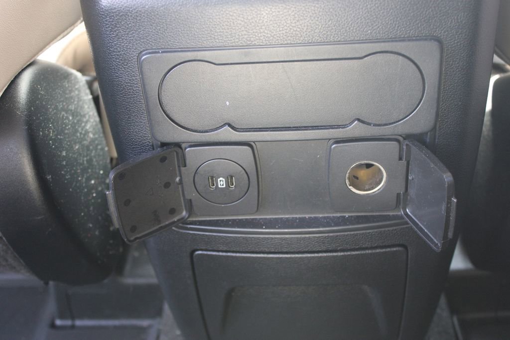 Used 2023 Ford Explorer XLT w/ Equipment Group 202A AWD/4WD image 19