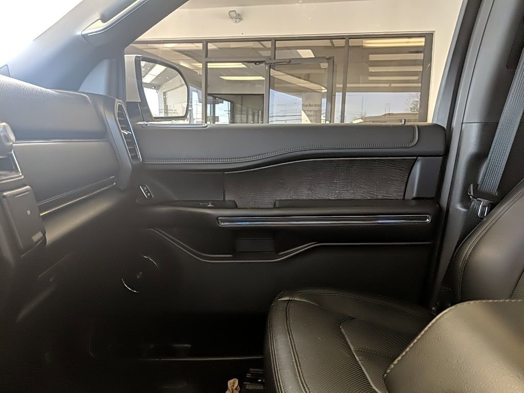 Used 2018 Ford Expedition Limited w/ Equipment Group 302A image 27