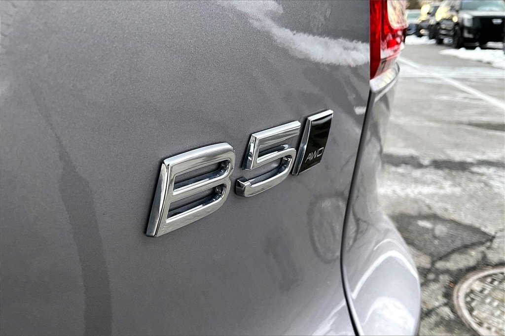 Used 2026 Volvo XC40 B5 Plus w/ Protection Package Premier image 23
