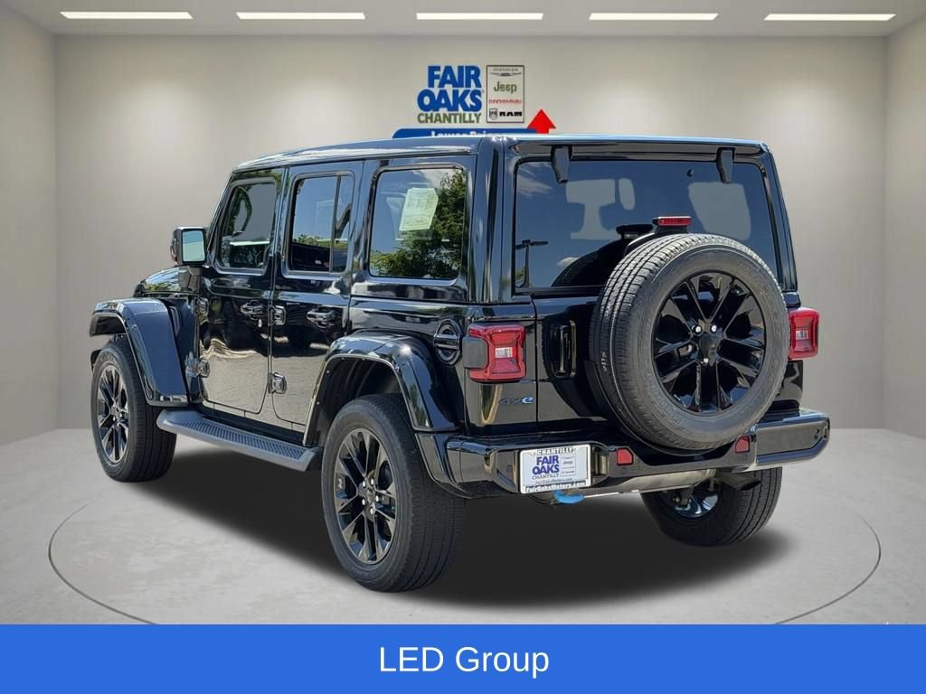 Used 2021 Jeep Wrangler Unlimited Sahara AWD/4WD image 10