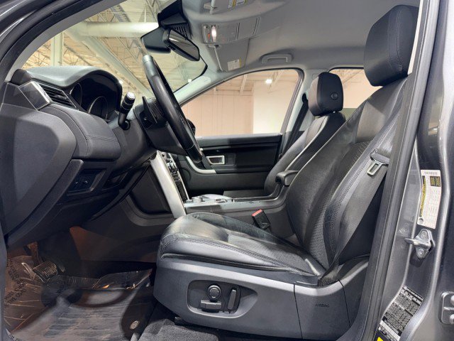 Used 2016 Land Rover Discovery Sport SE image 49