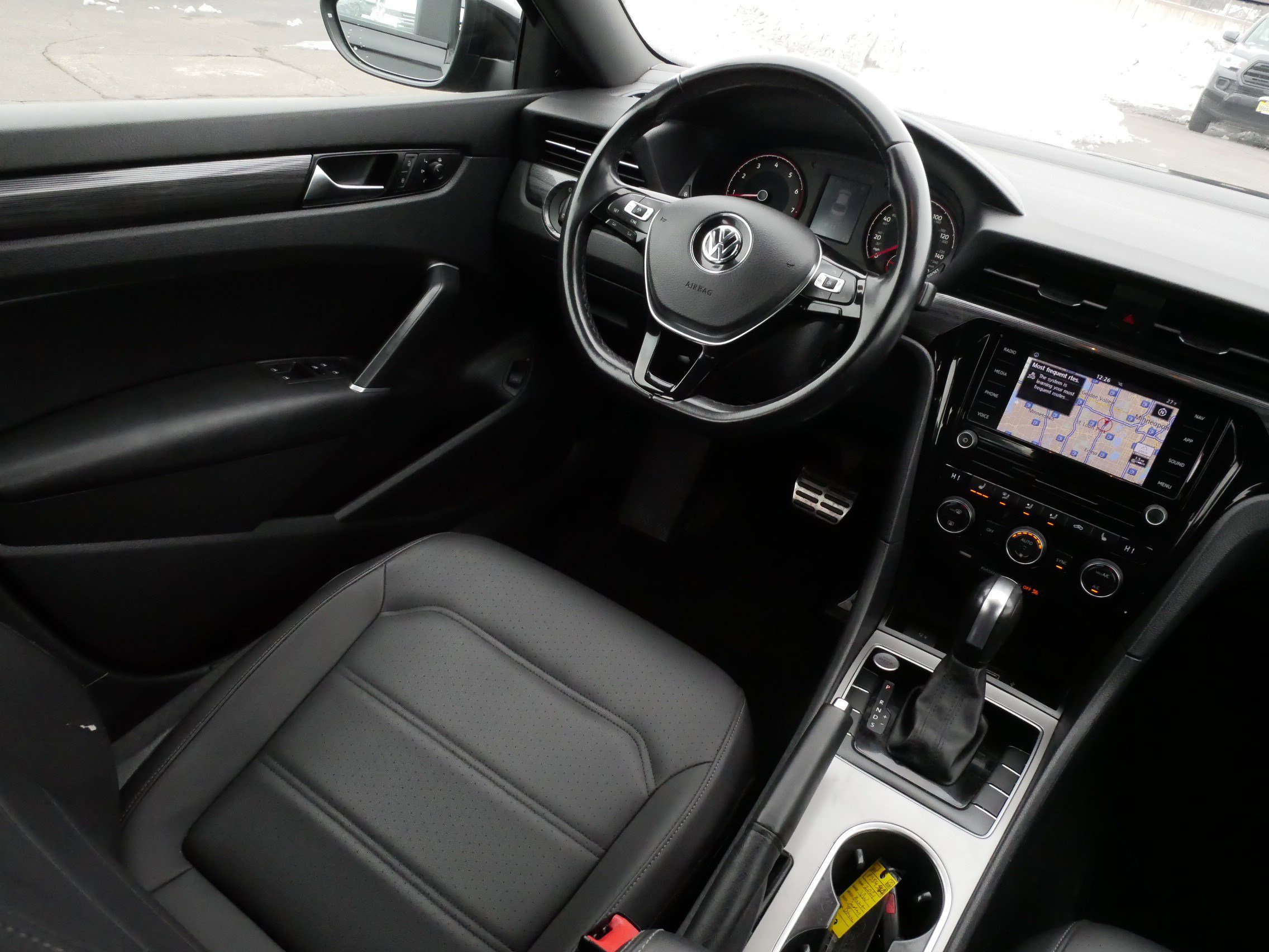 Used 2021 Volkswagen Passat 2.0T R-Line image 9