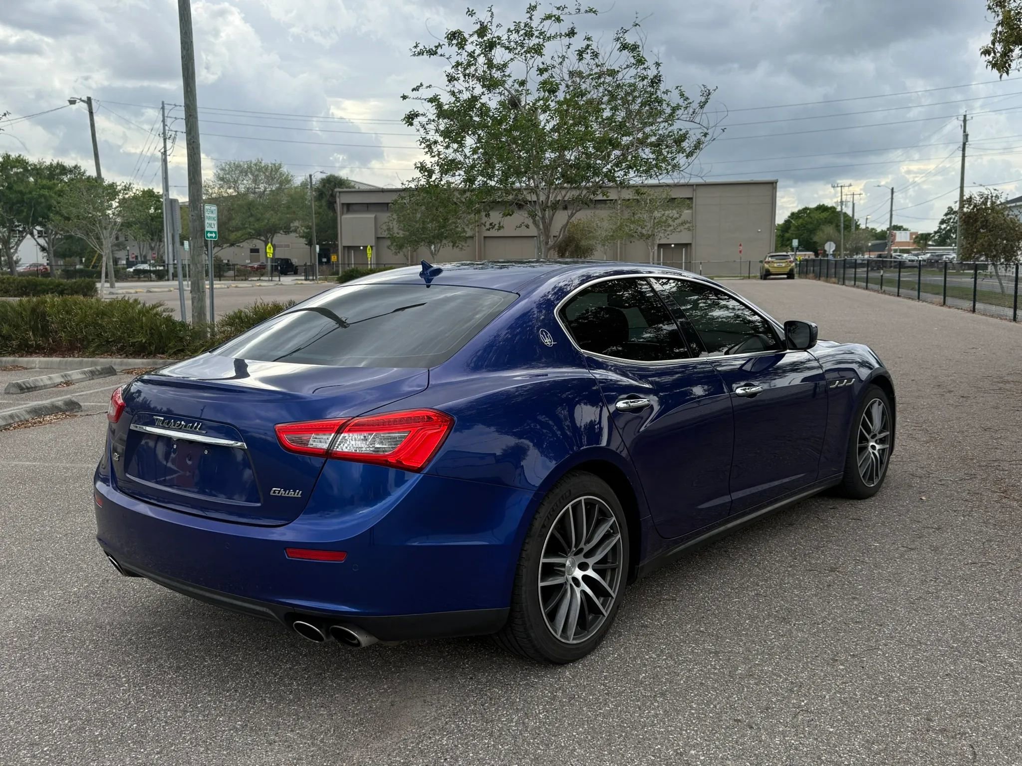 Used 2015 Maserati Ghibli S Q4 AWD/4WD image 6