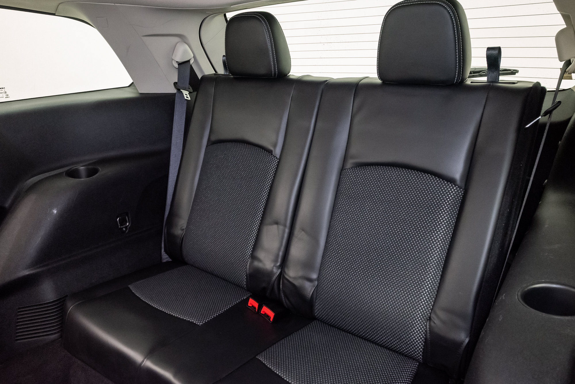 Used 2019 Dodge Journey Crossroad w/ Nav & Sun Group FWD image 24