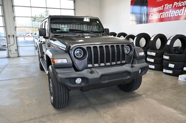 Used 2018 Jeep Wrangler Unlimited Sport S image 3