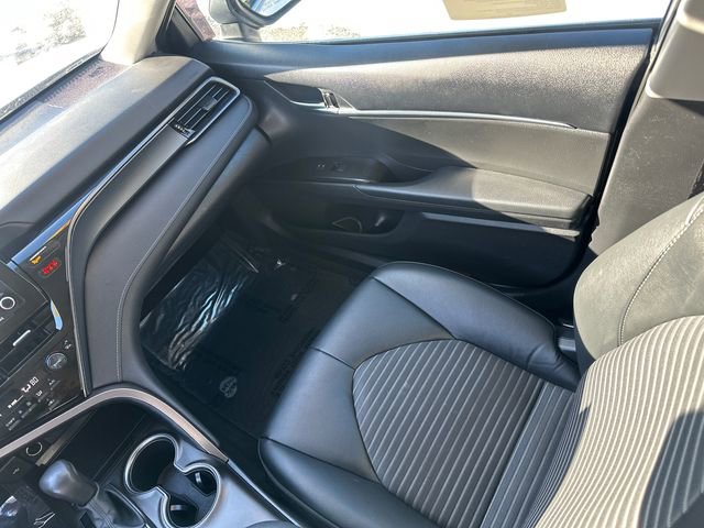 Used 2024 Toyota Camry SE FWD image 19