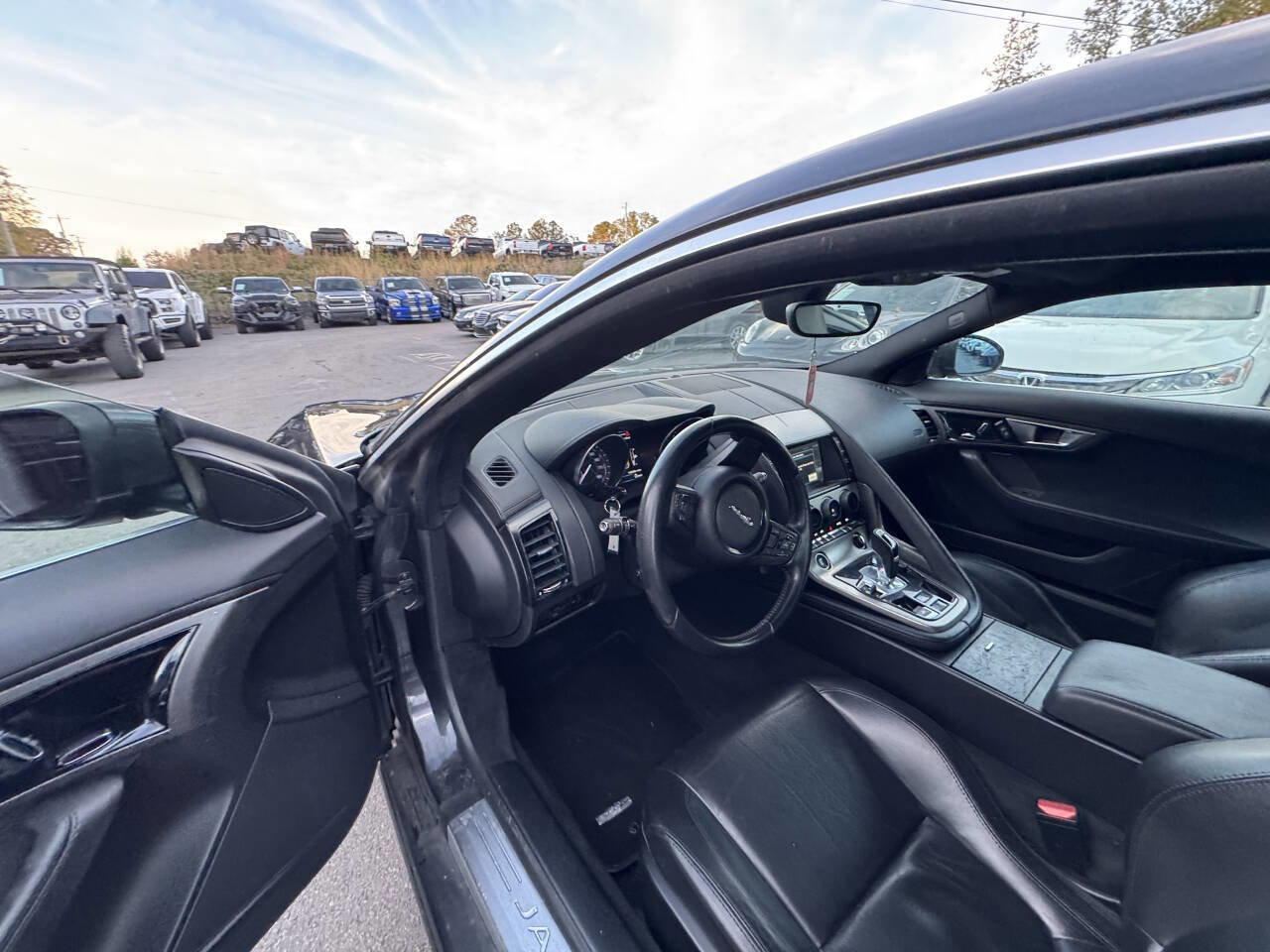 Used 2015 Jaguar F-TYPE Coupe image 10