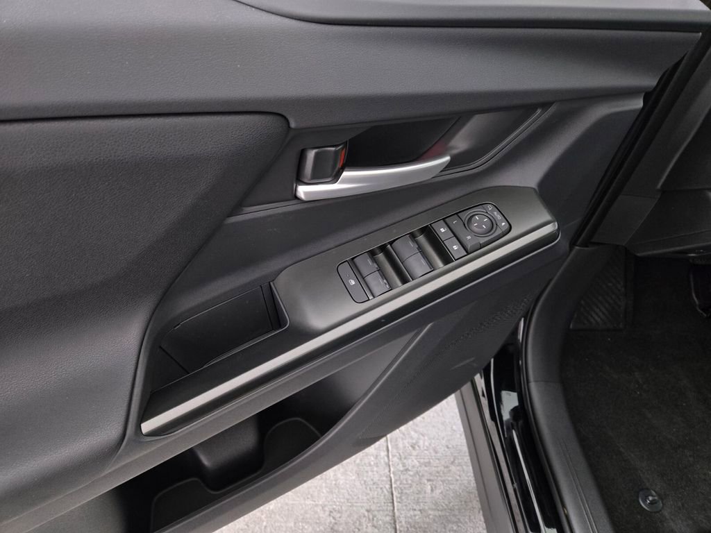 New 2026 Subaru Solterra Premium image 12