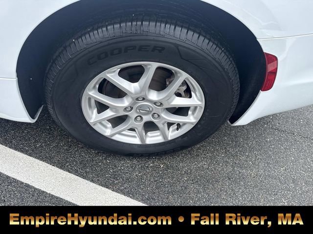 Used 2023 Chrysler Pacifica Touring-L image 13