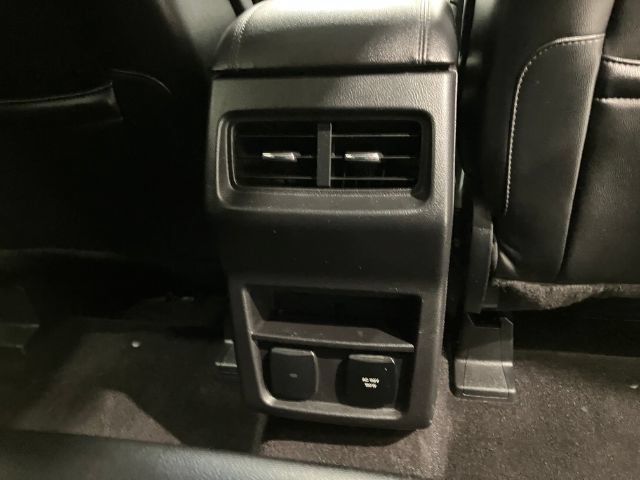 Used 2016 Ford Edge SEL w/ Equipment Group 201A AWD/4WD image 34