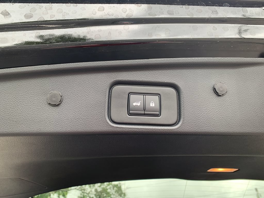 New 2026 Nissan Pathfinder SL w/ SL Premium Package FWD image 6