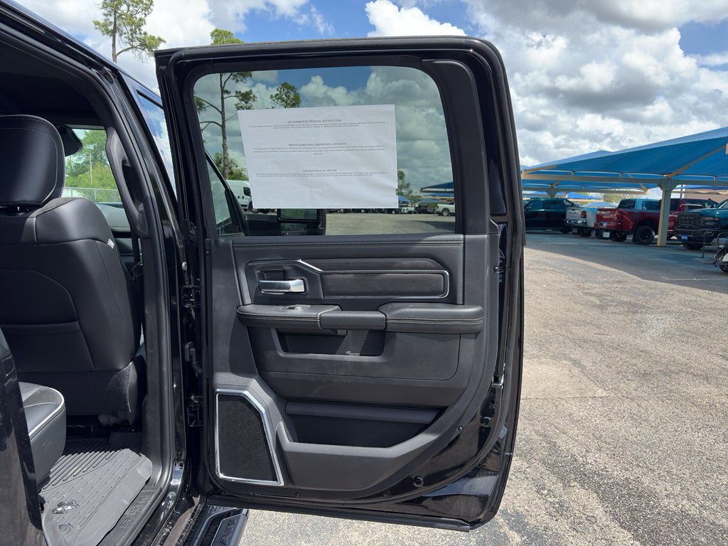 New 2026 RAM 3500 Laramie AWD/4WD image 14