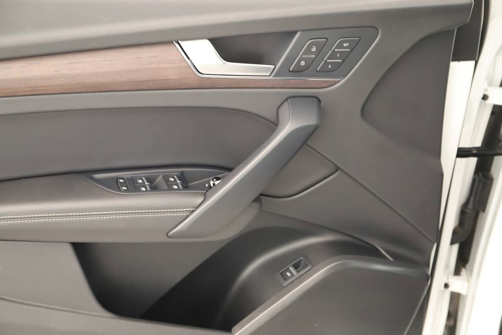 Certified 2021 Audi Q5 2.0T Premium Plus w/ Premium Plus Package image 23