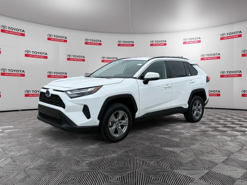 Certified 2024 Toyota RAV4 LE AWD/4WD image 7