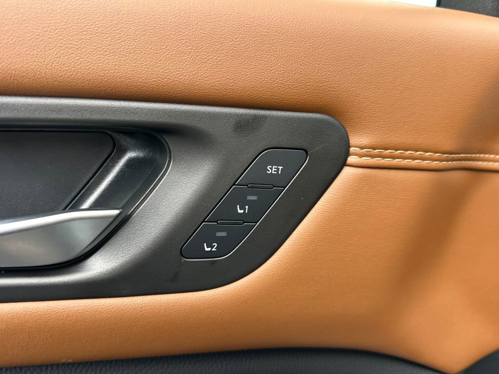 New 2026 Nissan Pathfinder Platinum AWD/4WD image 12