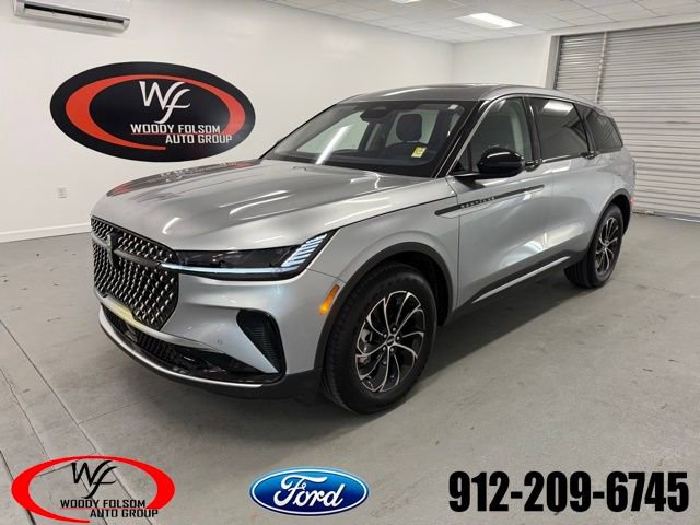 Used 2025 Lincoln Nautilus Premier w/ Equipment Group 102A image 1