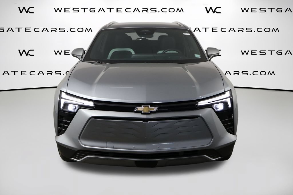 Used 2024 Chevrolet Blazer EV LT AWD/4WD image 2