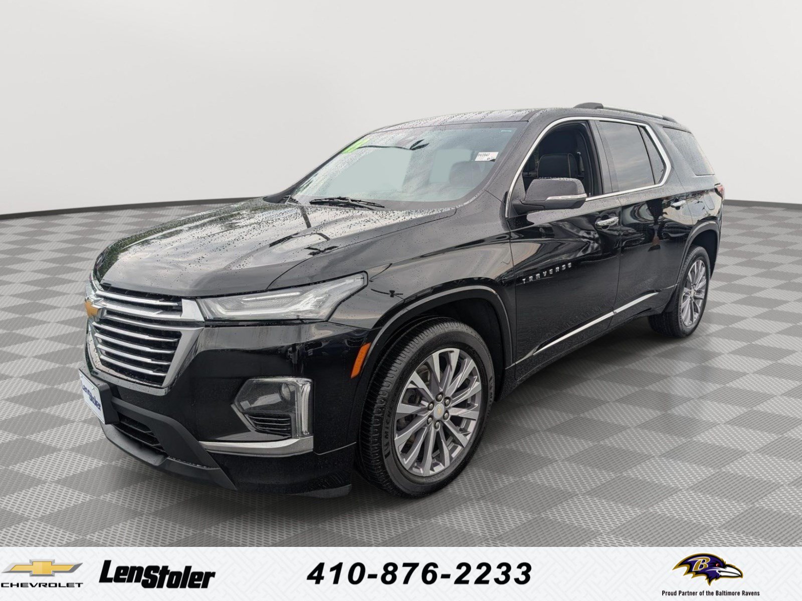 Used 2023 Chevrolet Traverse Premier w/ LPO, Floor Liner Package AWD/4WD image 1