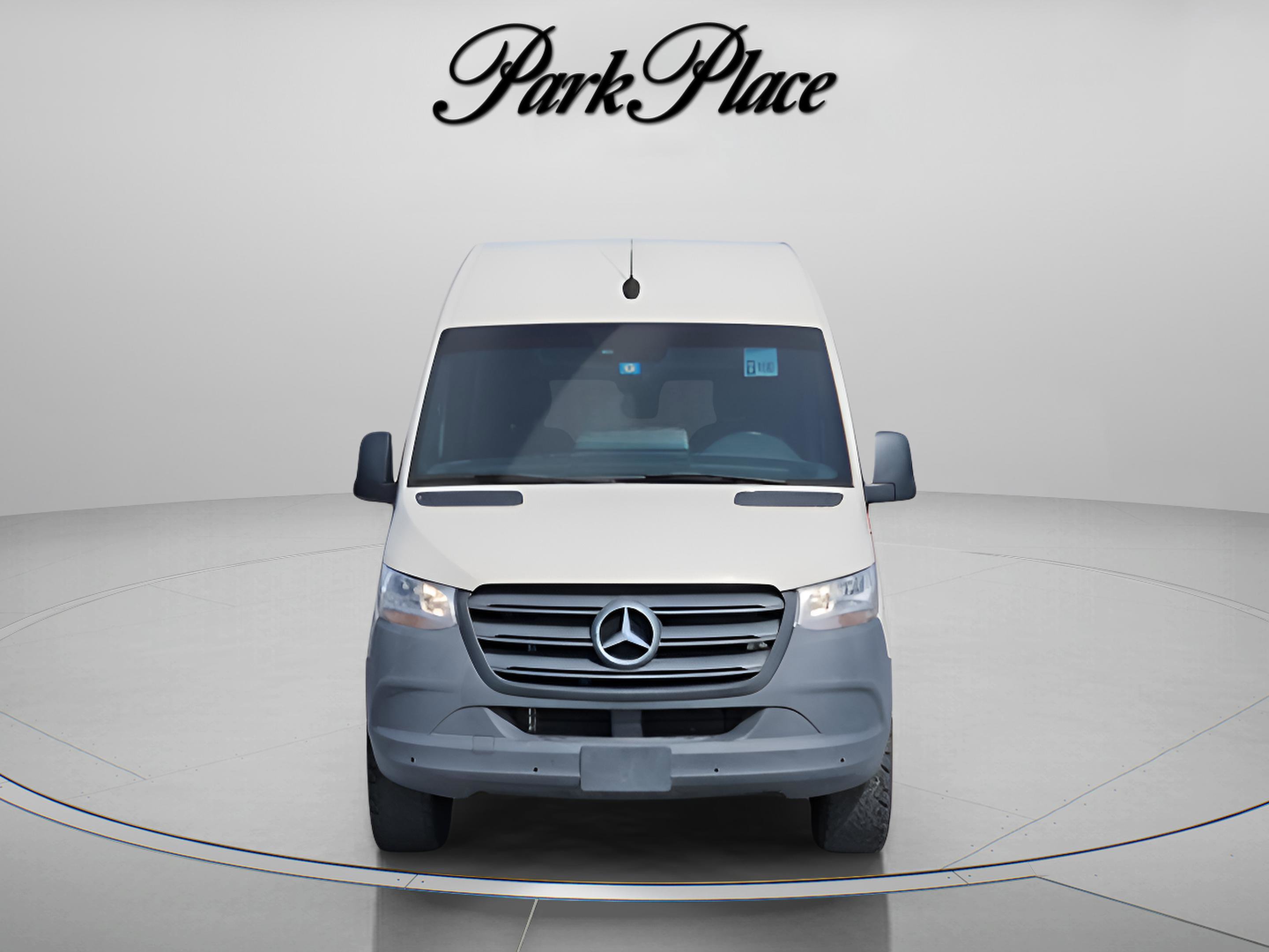 Used 2023 Mercedes-Benz Sprinter 144 Cargo image 7