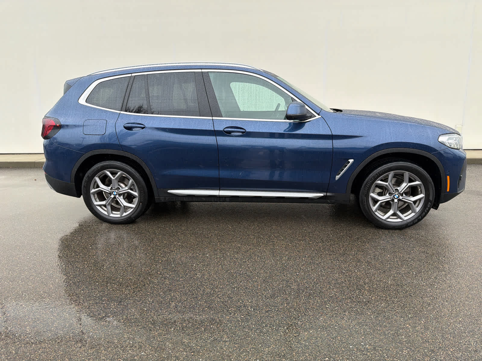 Used 2023 BMW X3 xDrive30i w/ Premium Package image 19