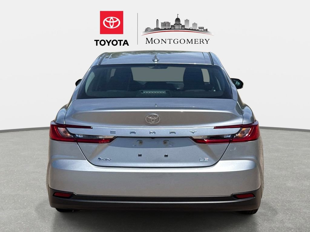 Used 2025 Toyota Camry LE w/ Convenience Package image 4