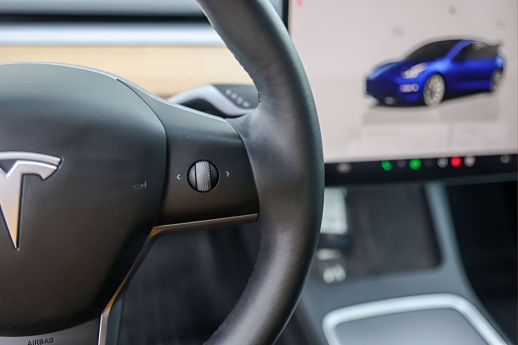Used 2022 Tesla Model 3 Long Range image 13