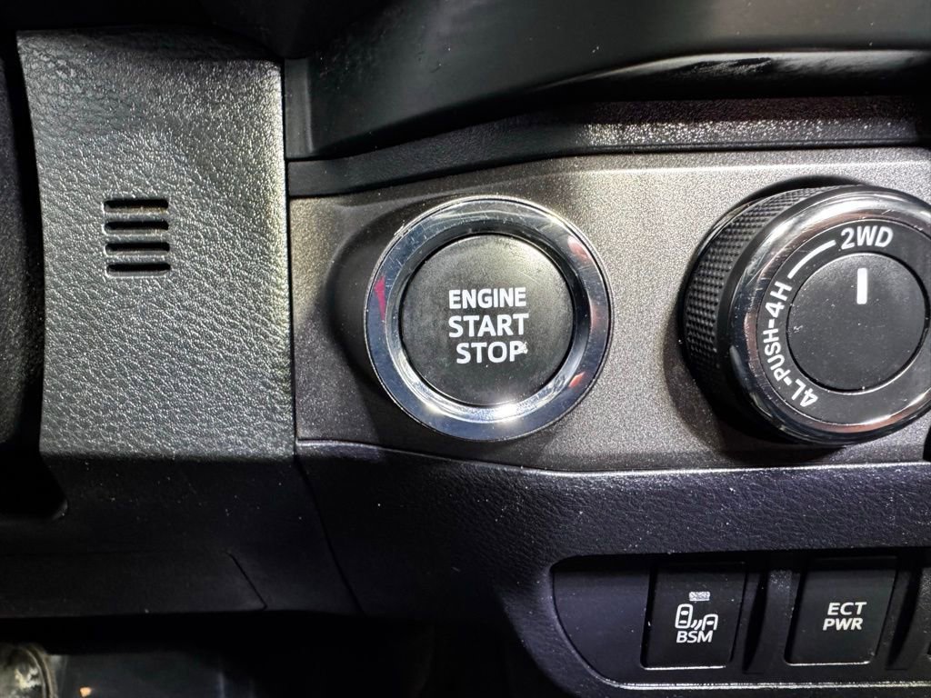 Used 2023 Toyota Tacoma TRD Sport w/ Advanced Technology Package image 29